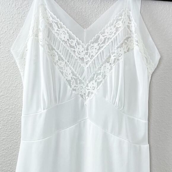 Vintage Slip Full One Piece White - Picture 2 of 11